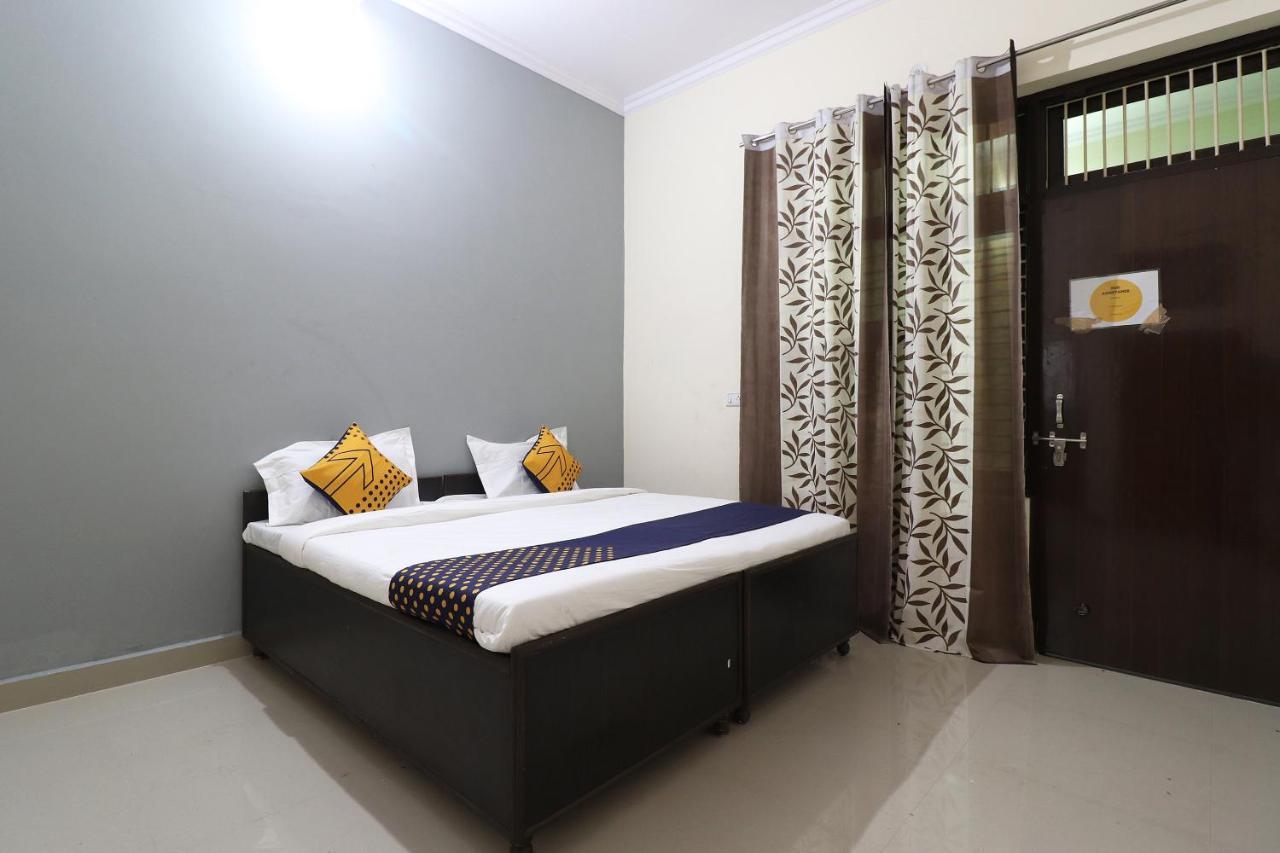 Spot On 61716 Rao Hotel Garhi Harsaru Exterior photo